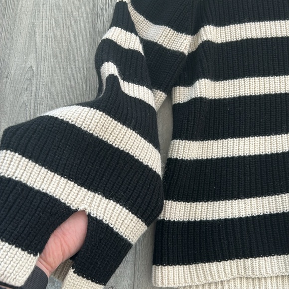 SALE • & Other Stories • Chunky Striped Sweater (read post) - Picture 3 of 9